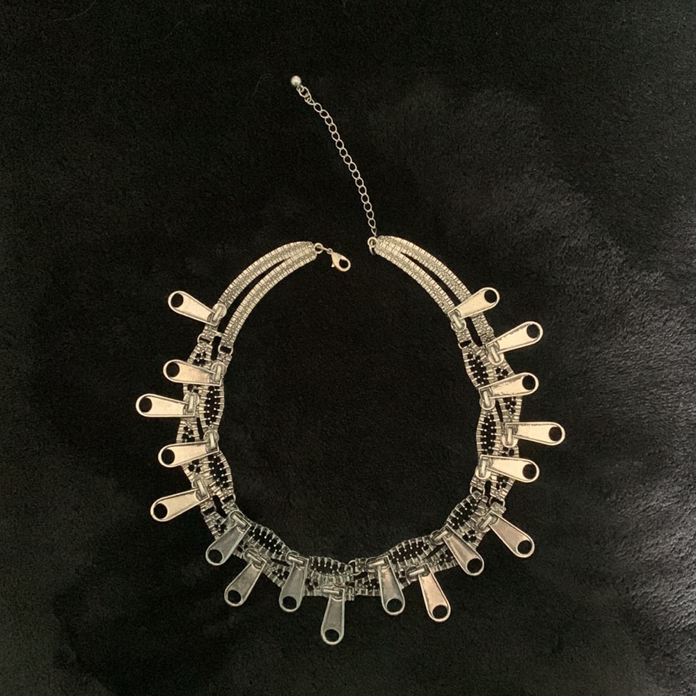 Statement necklace